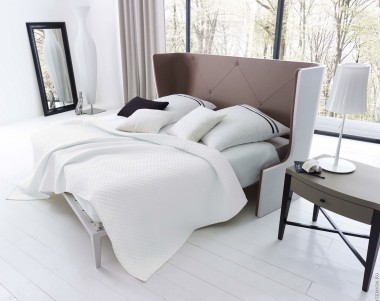 Кровать с кожаным изголовьем Selva Astoria